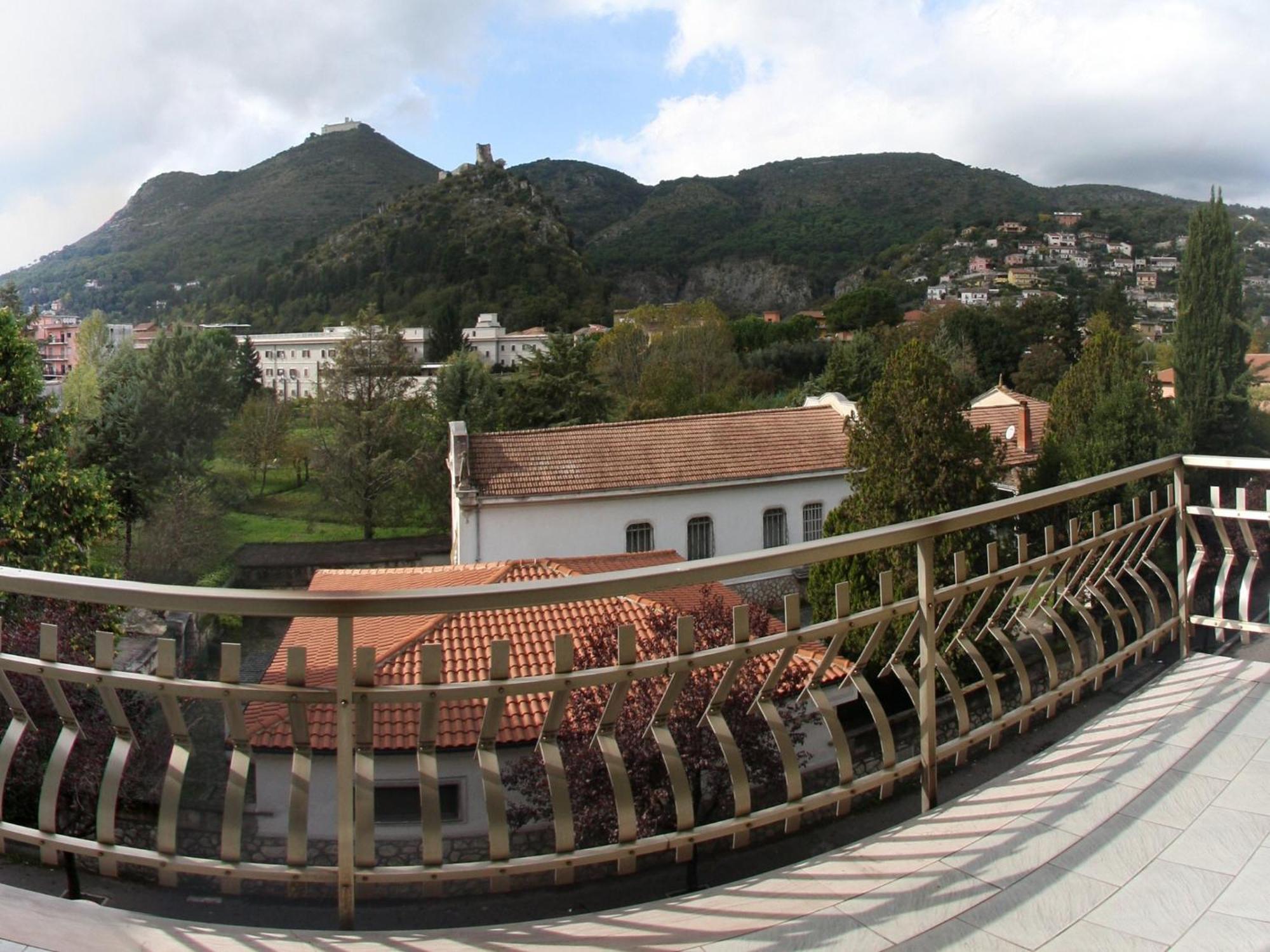 Hotel La Pace - Experience Cassino Kültér fotó