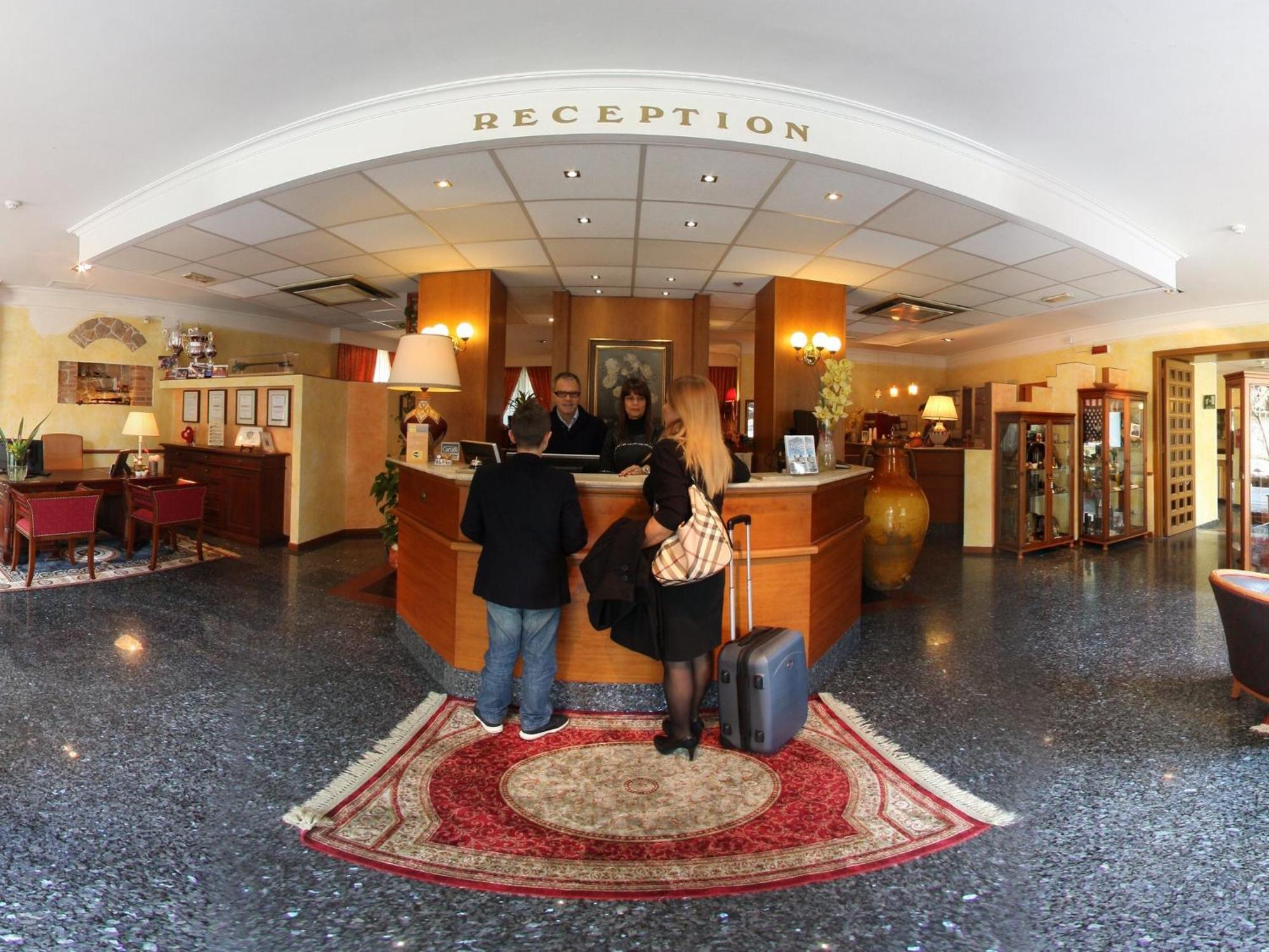Hotel La Pace - Experience Cassino Kültér fotó